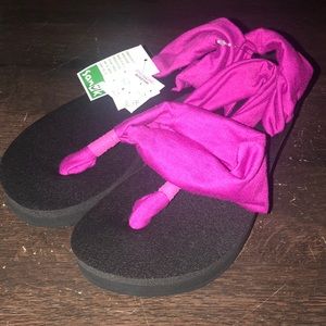 NWT Sanuk Yoga Sling Wedge Sandal